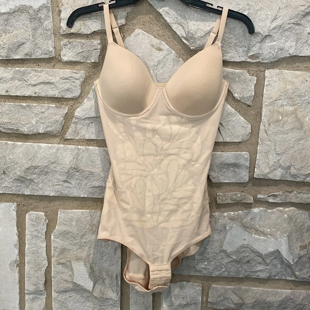 Maidenform Nude Shaping Underwire Bodysuit M - Image 2