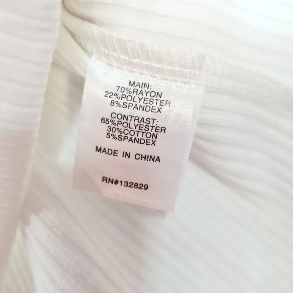 Superdown Jocelyn Button Tee in White XS - Image 6