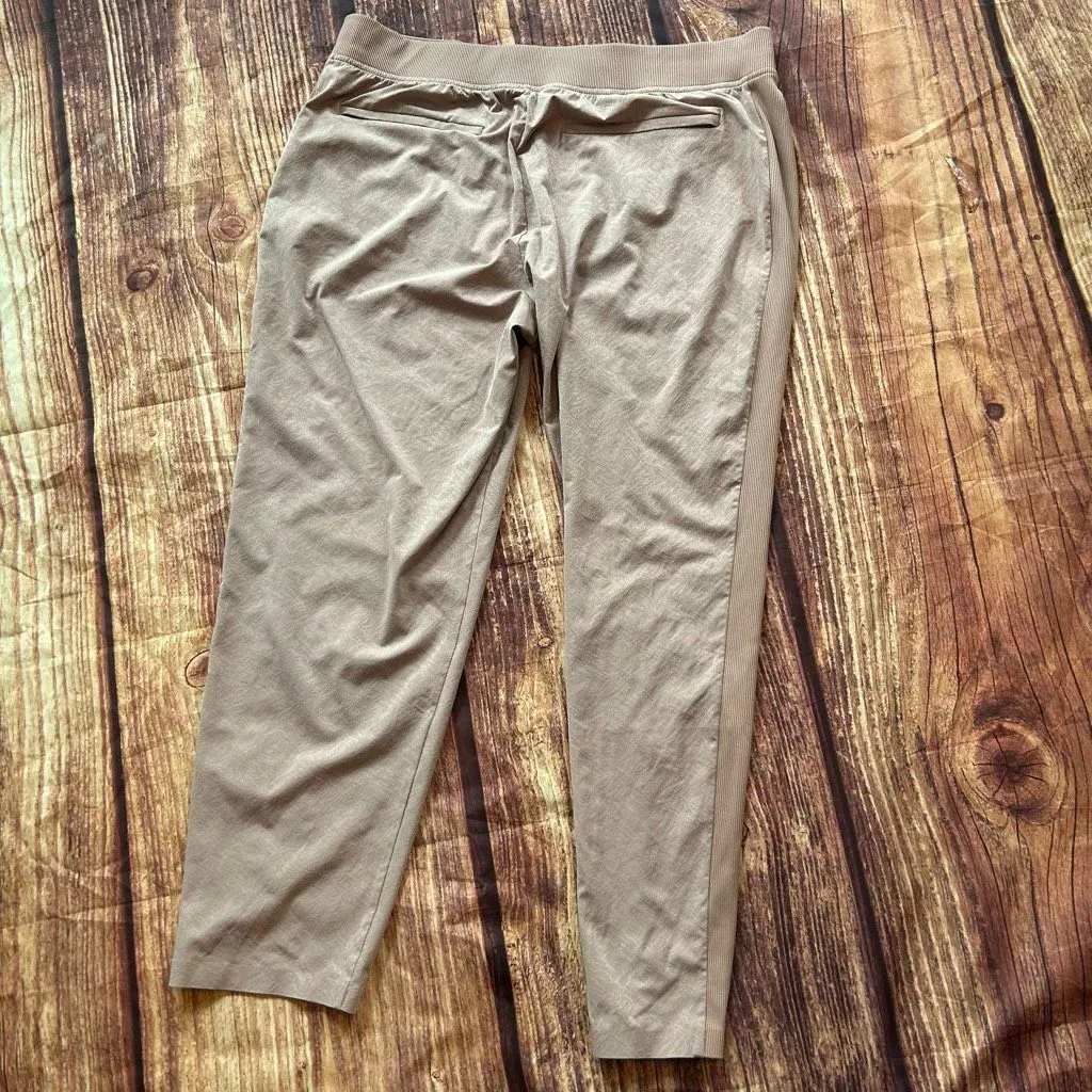 Women’s Athleta Brooklyn Pant size 16 - Image 7