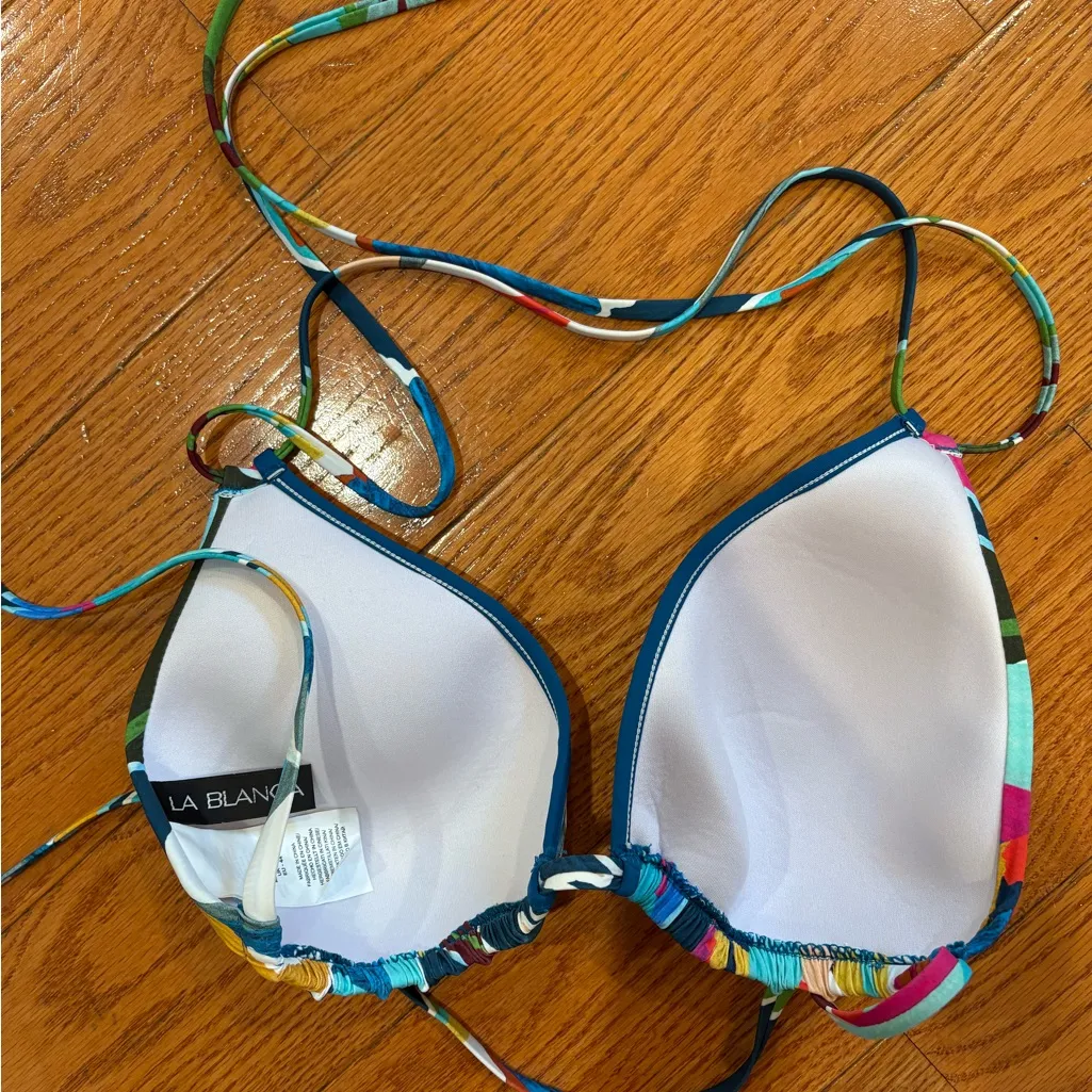 La Blanca Triangle String Bikini Top – Abstract Tropical Print – Size 12/L - Image 3