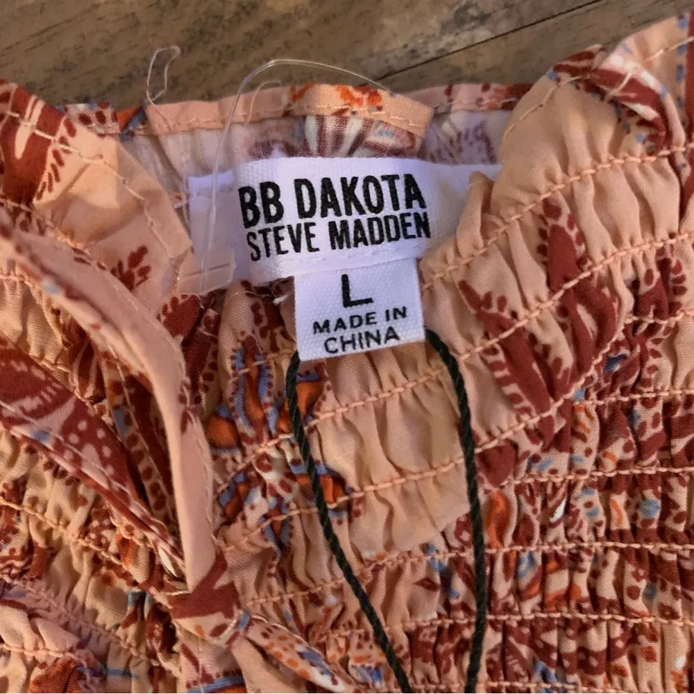 Dakota by Steve Madden Ladies dress Size Large L Rtl $89 Puff Sleeves - Image 4