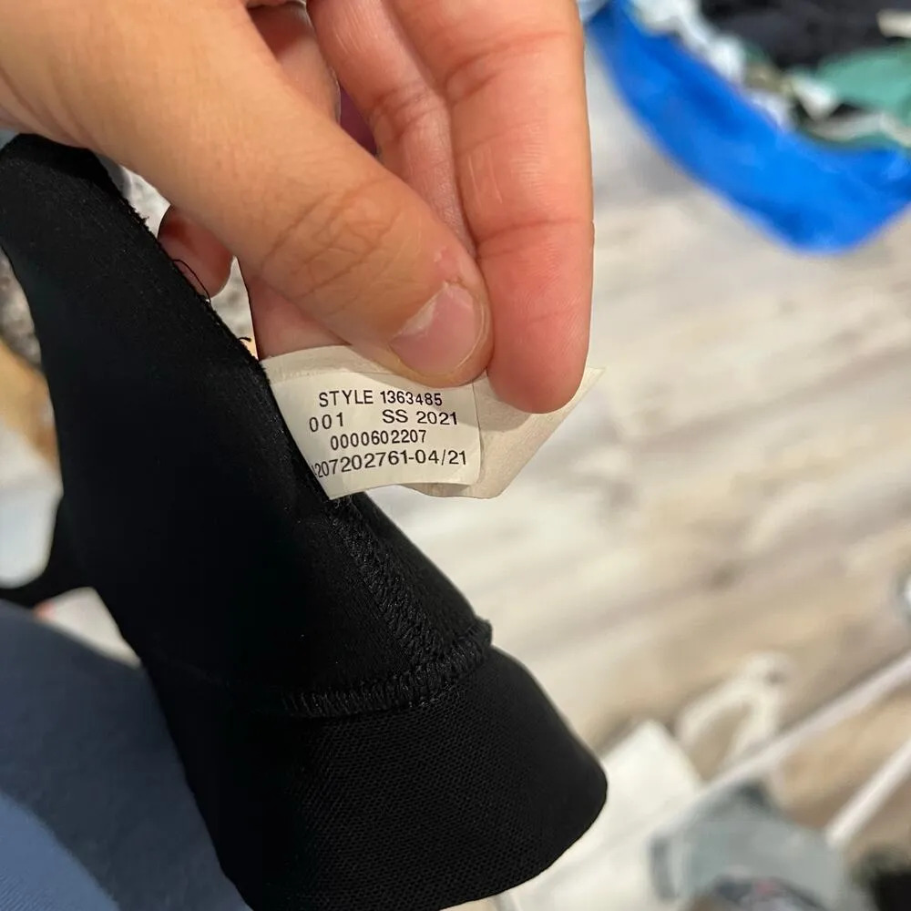 Under Armour Black Rush High Impact Sports Bra Womens Size 34B - Image 4