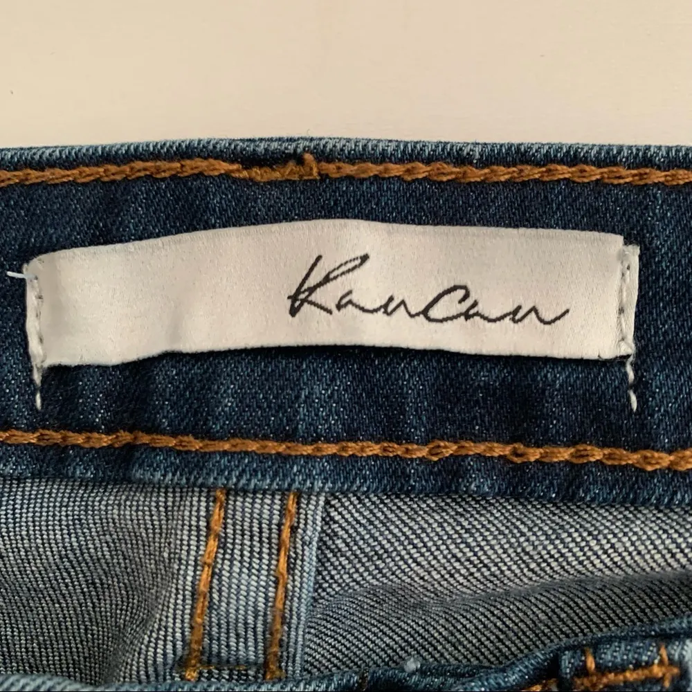 EUC Kancan Mid Rise Skinny Twist Seam Jeans Size 5/26 - Image 2