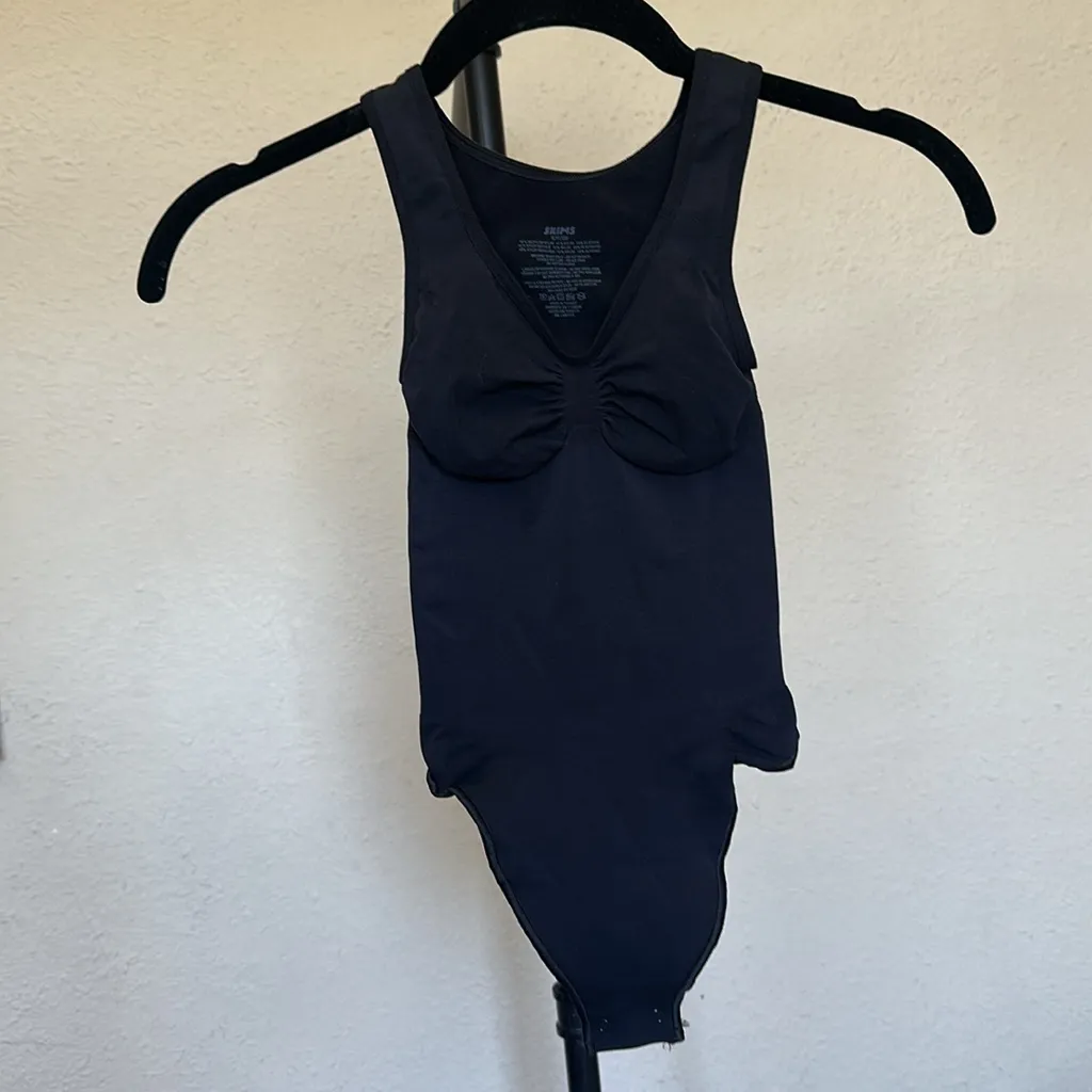 Skims Seamless Sculpt Scoop Neck Thong Bodysuit In‎ Onyx NWOT Thick strap Size S - Image 10