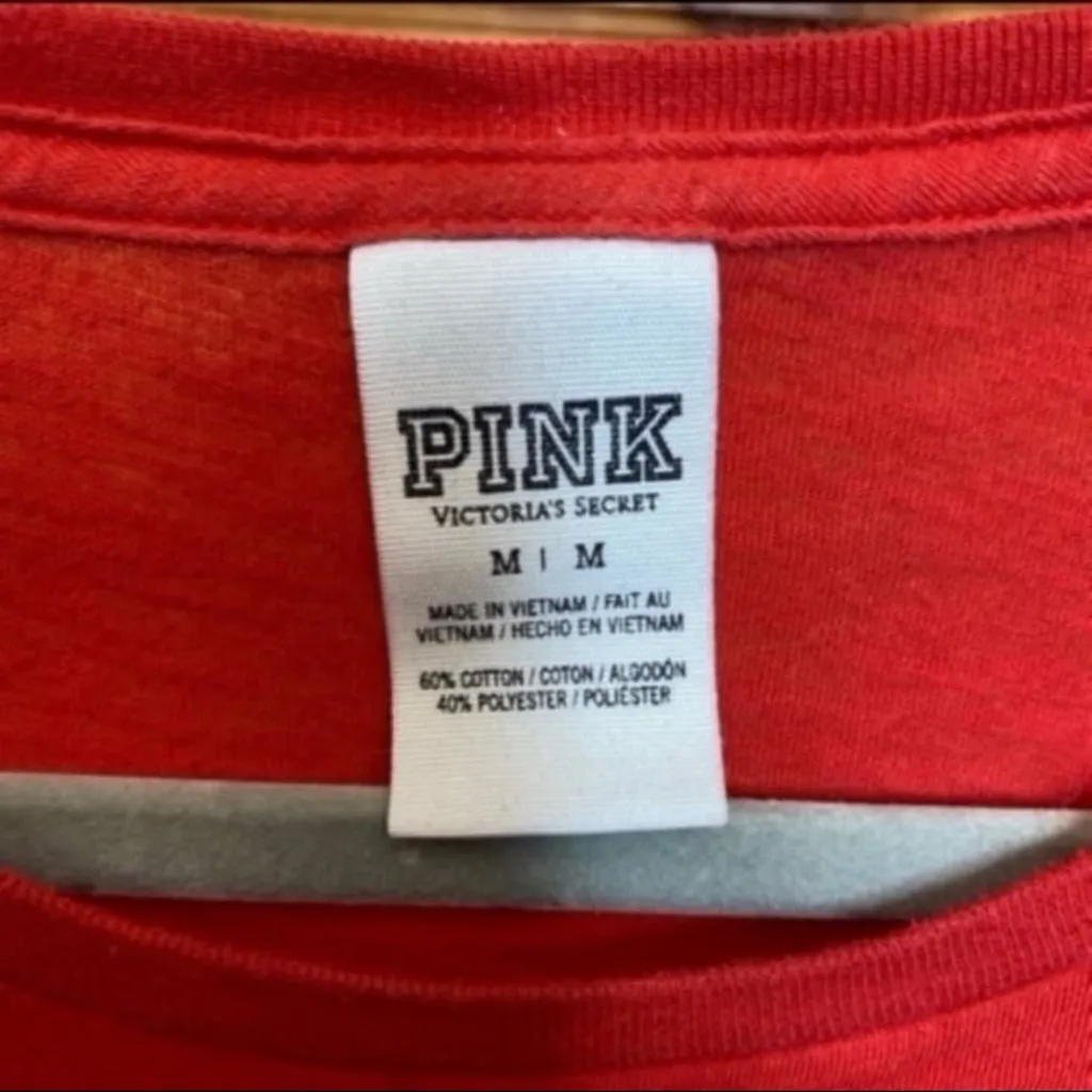 Victoria's Secret PINK elf Christmas “Santa I know him” sequin top - Image 2