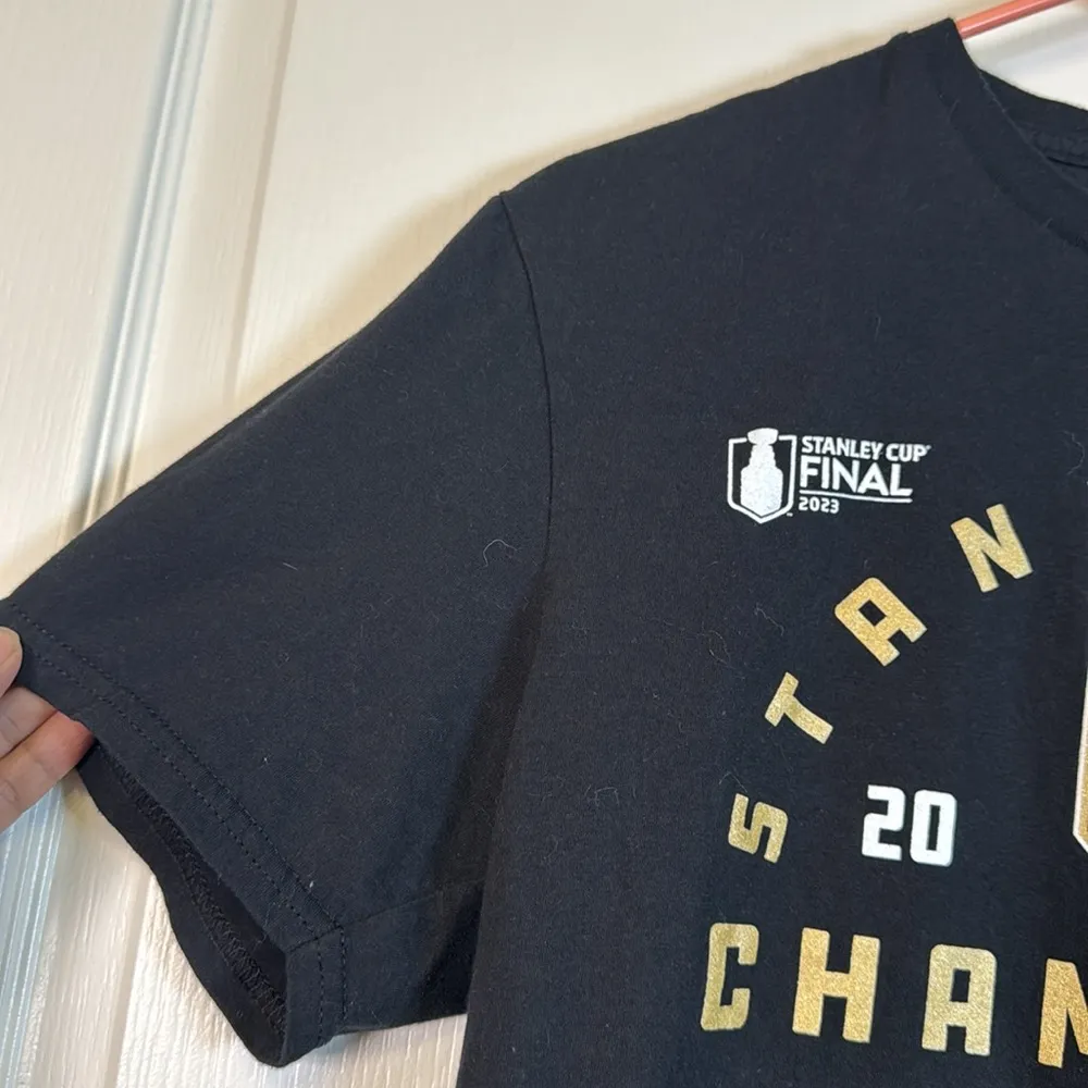 Fanatics Hockey Vegas Golden Knight VGK Black Stanley Cup Shirt Size Med EUC - Image 2
