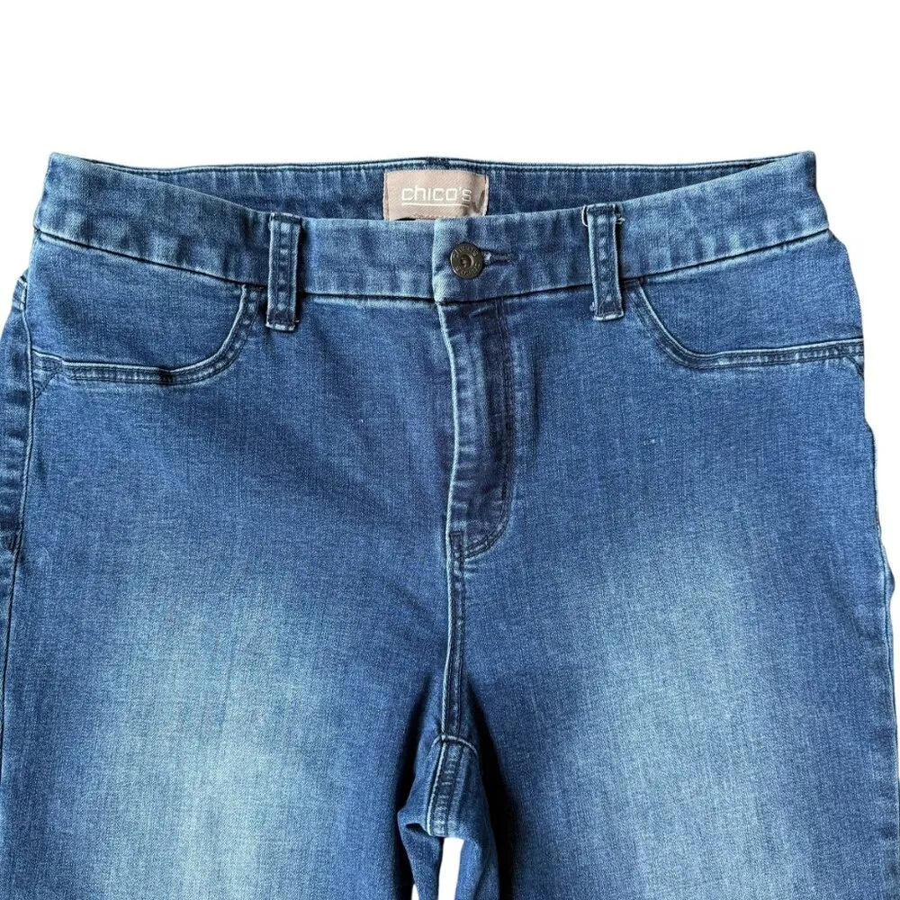 Chico's stretchy medium wash blue denim jeans with back pockets women's size 0 - Image 3