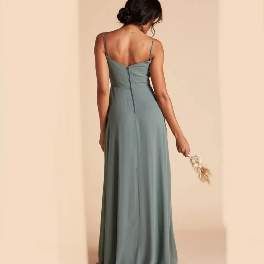 Birdy Grey Devin Convertible Maxi Dress in Seaglass Size: M - Image 4