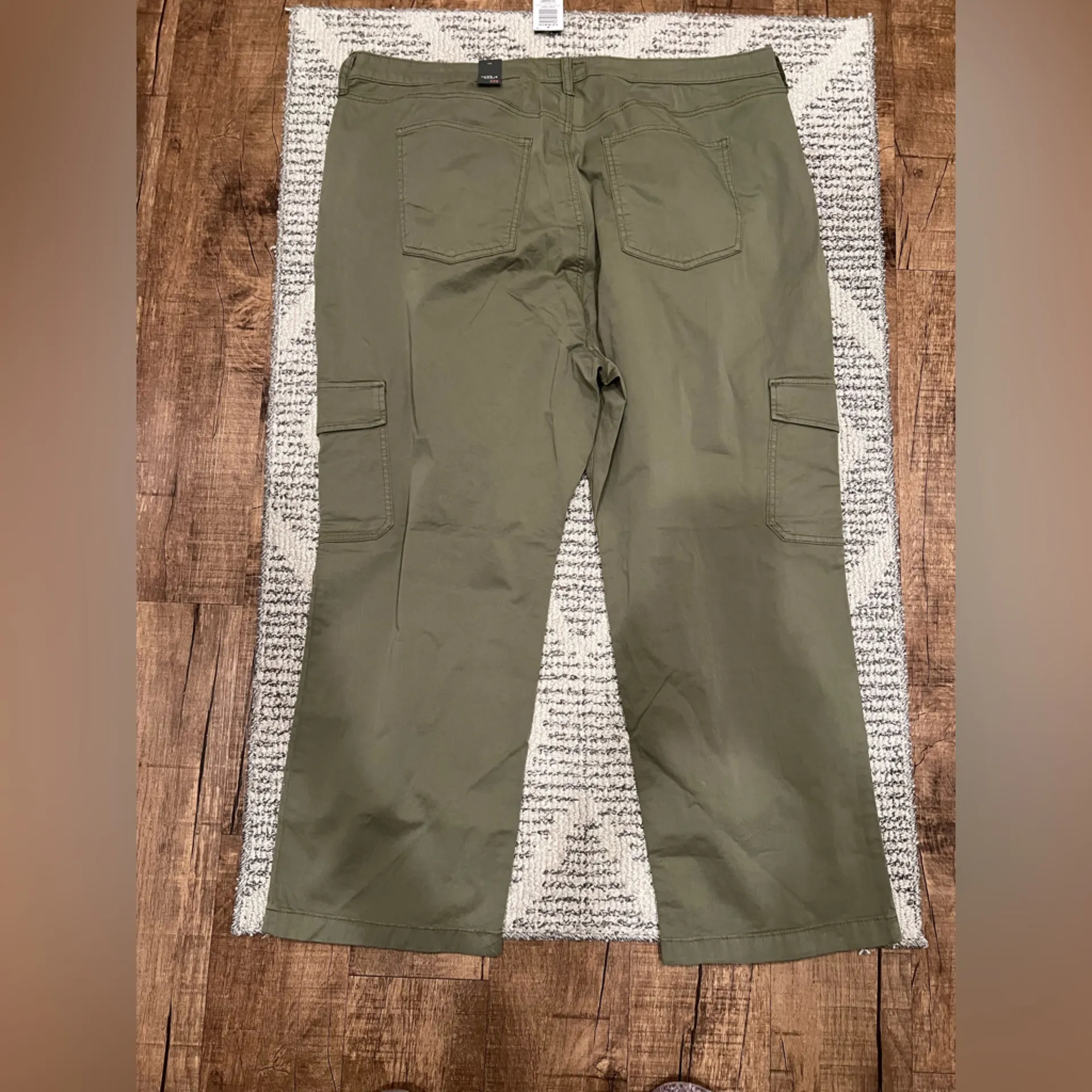 Torrid  Straight Cargo High Rise with Pockets Olive Pants - Image 2