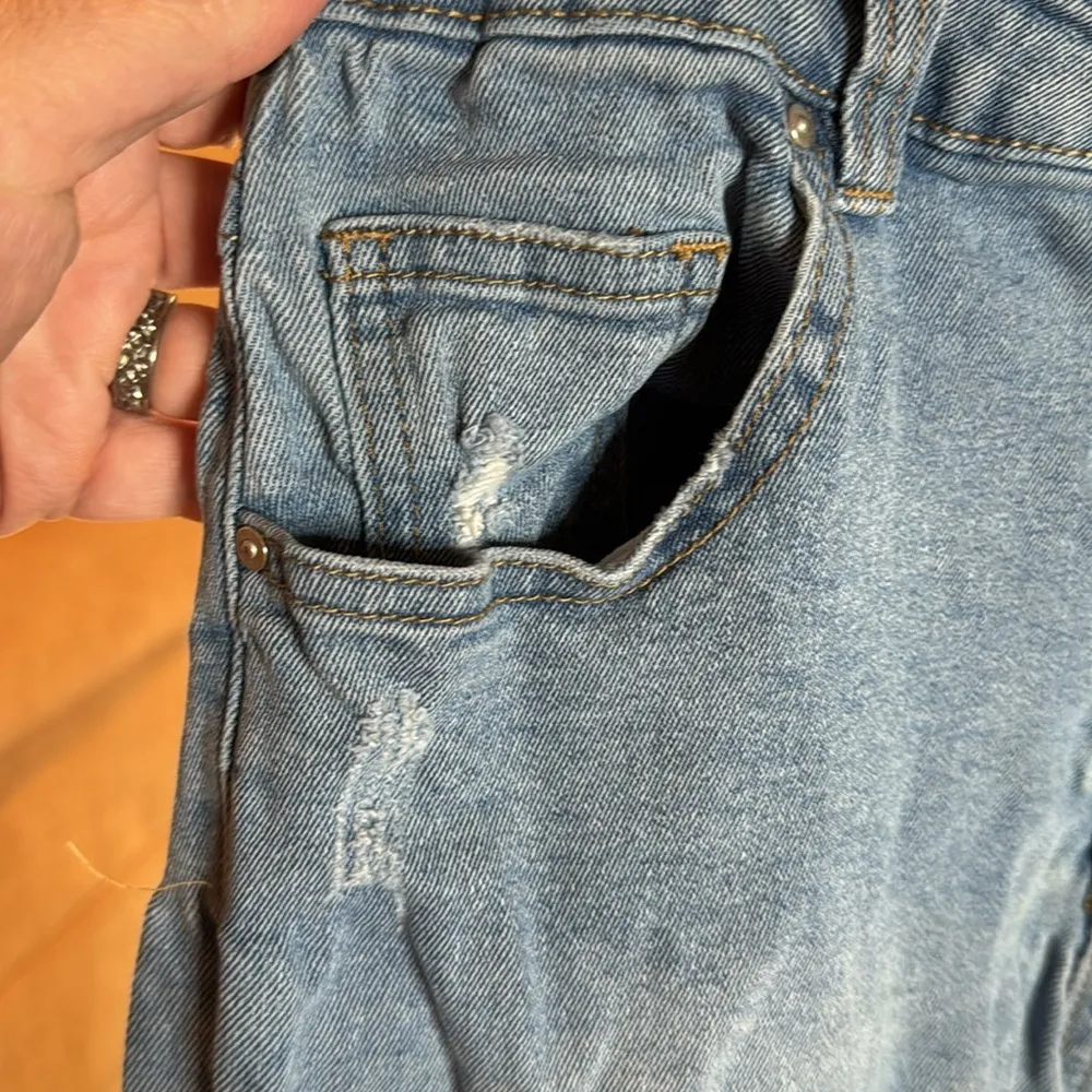 Cotton On Mom High 90s Stretch Jeans Size 12 - Image 4