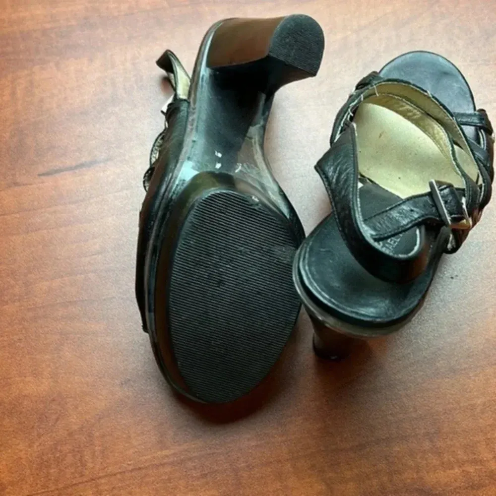 Michael Kors   Ladies shoe 8.5 M - Image 7