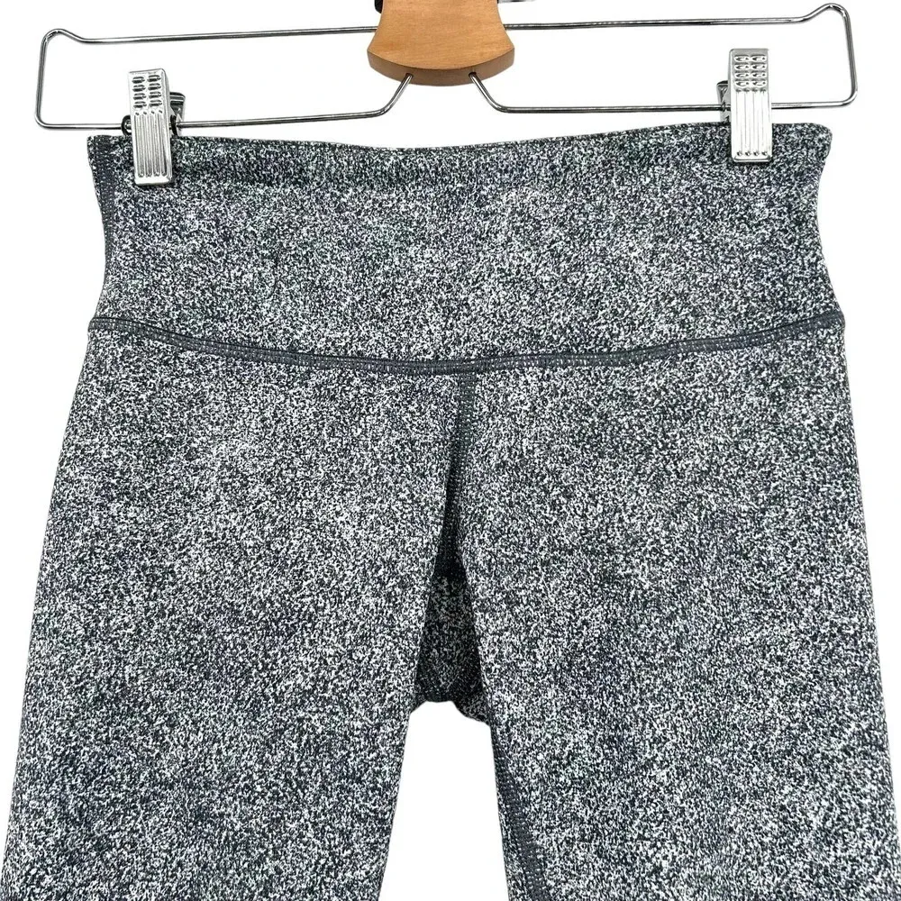 Lululemon‎ Wunder Under Crop III Rio Mist White Black Size 4 - Image 2