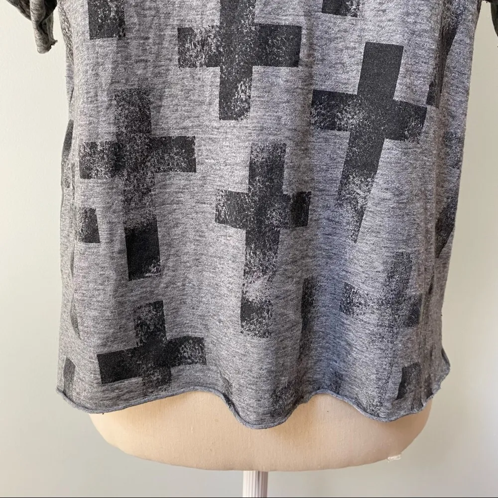 Project Social T Cross Crop Top - Image 4