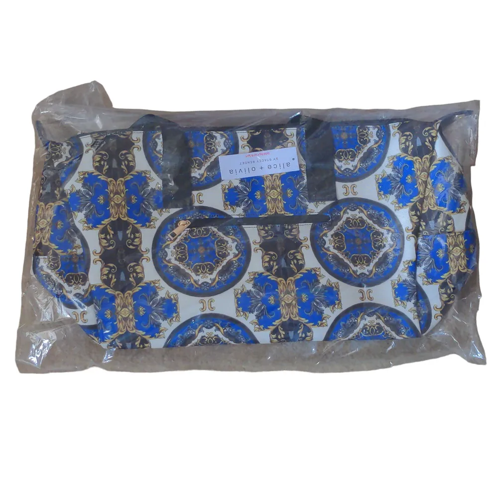 Alice + Olivia  X FABFITFUN Duffle Bag Blue White Black Overnight Weekender - Image 2