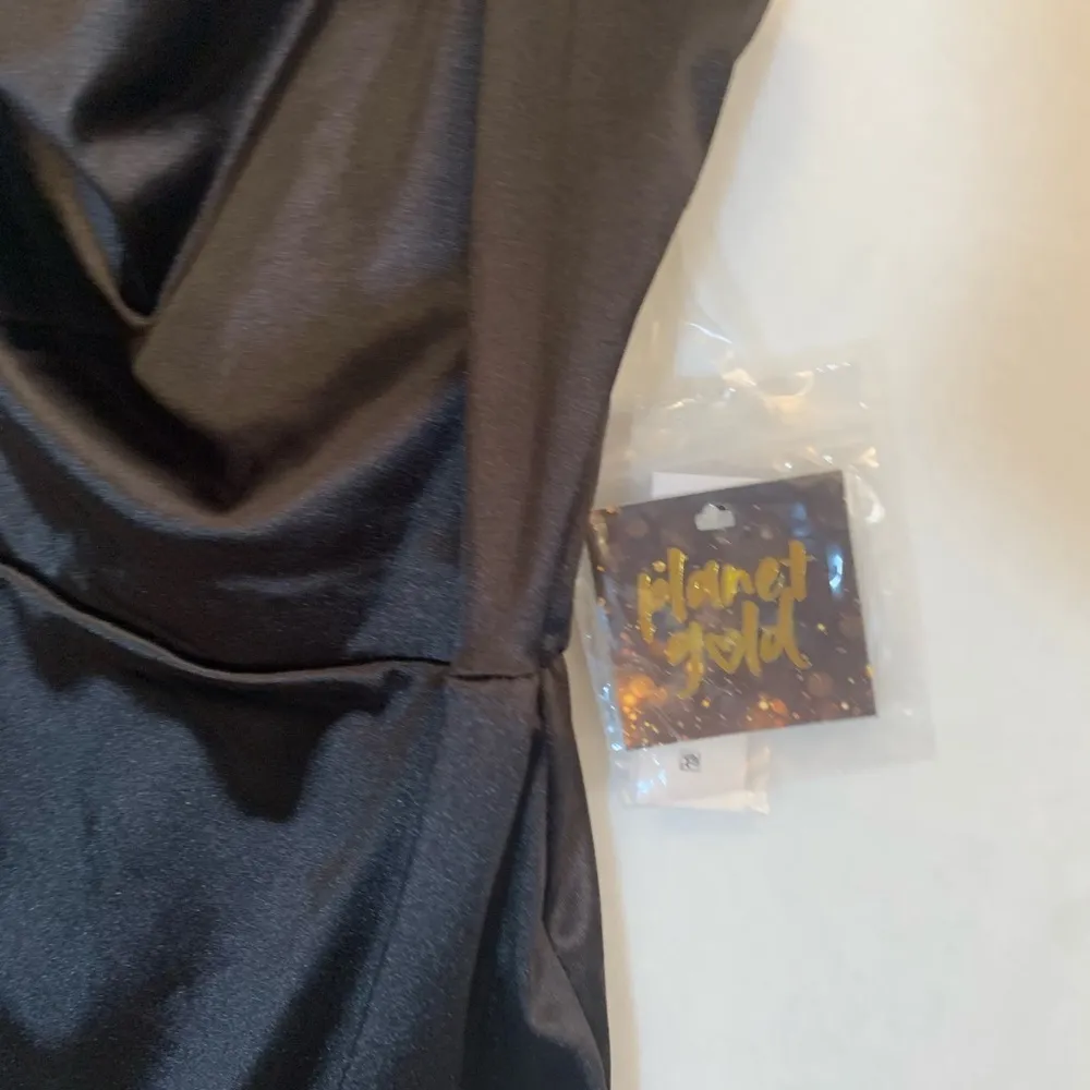 Planet Gold Formal Dress S Small Black Satin NWT Gold Chain Straps - Image 5