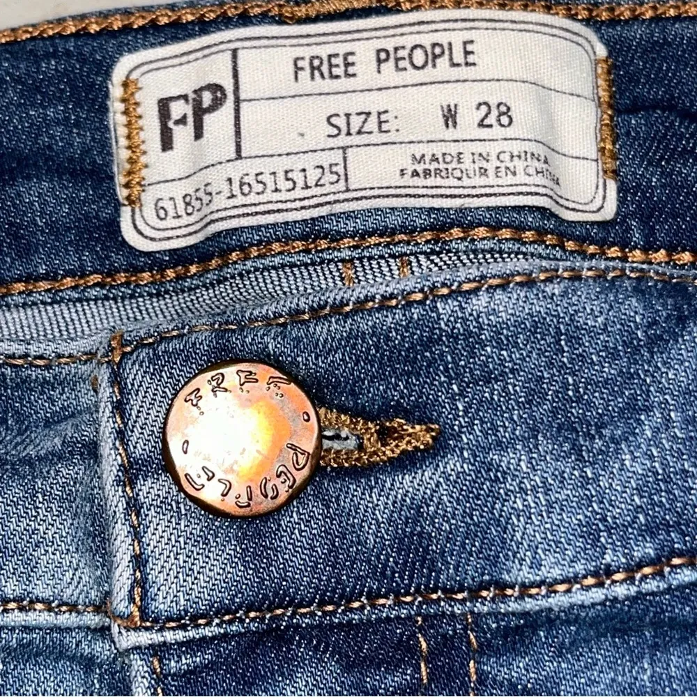 Free People Great Heights Frayed Skinny Denim Ankle Jeans size 28 - Image 10