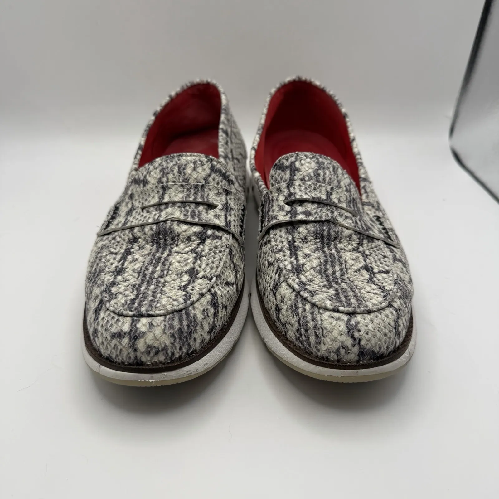 Cole Haan Zerogrand Black White Snakeskin Penny Loafer Women's Sz 8 B - Image 2