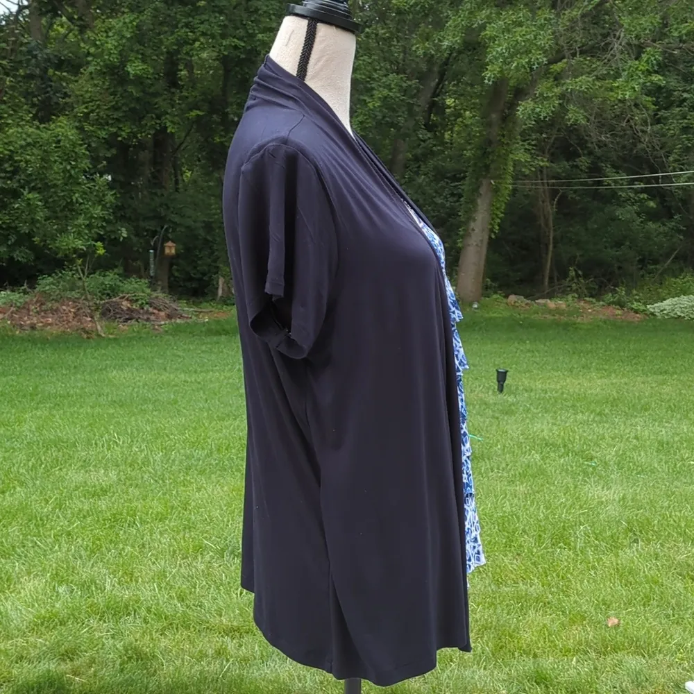 August Silk Attached Cardigan Short Sleeve Shirt - Image 4