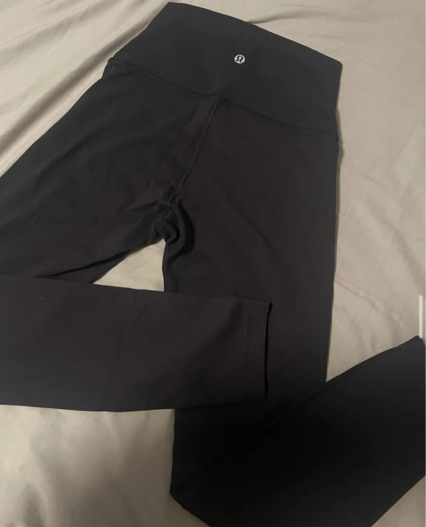 Lululemon Wunder Under Leggings - Image 2