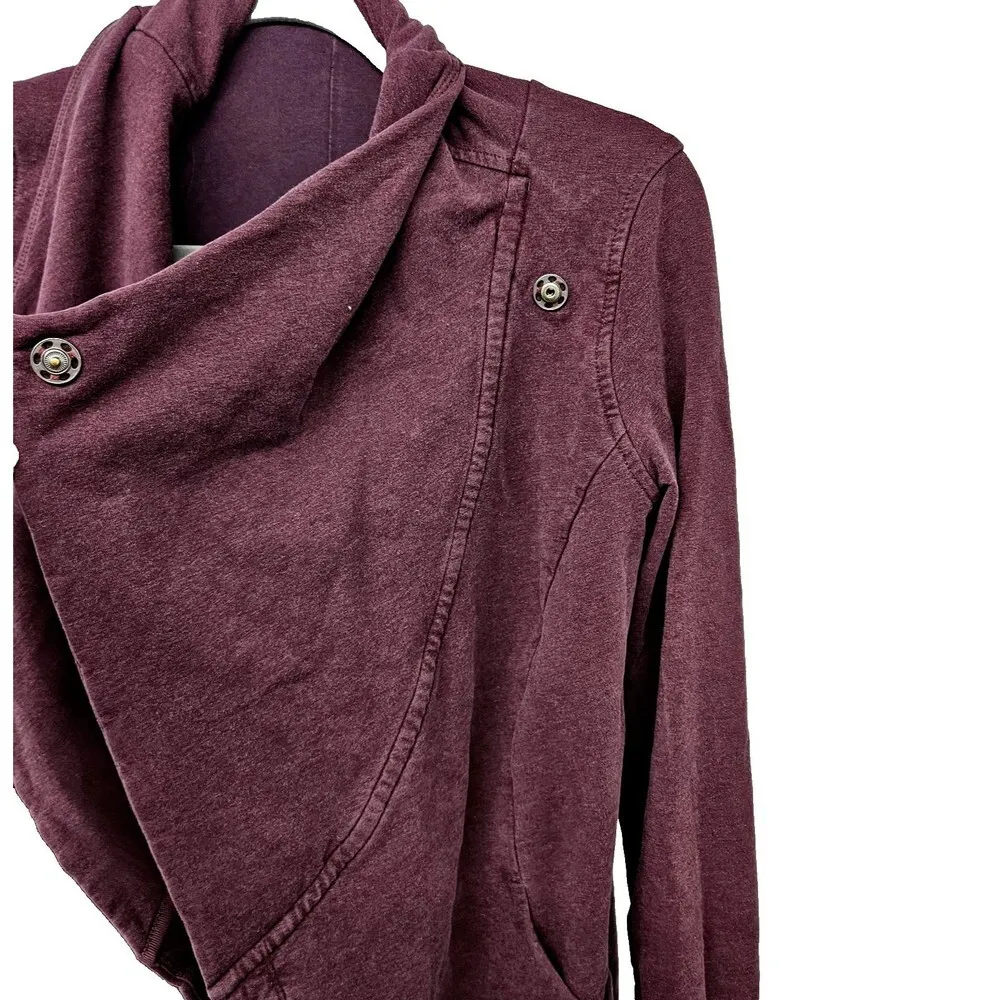 Lululemon That's A Wrap Jacket Snap Buttons Womens Size 4 Athleisure Maroon - Image 10