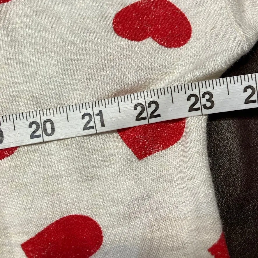 Hopely Women's Large Short Sleeve Zip Up Hoodie Cream Red Hearts Ruffle Hem - Image 12