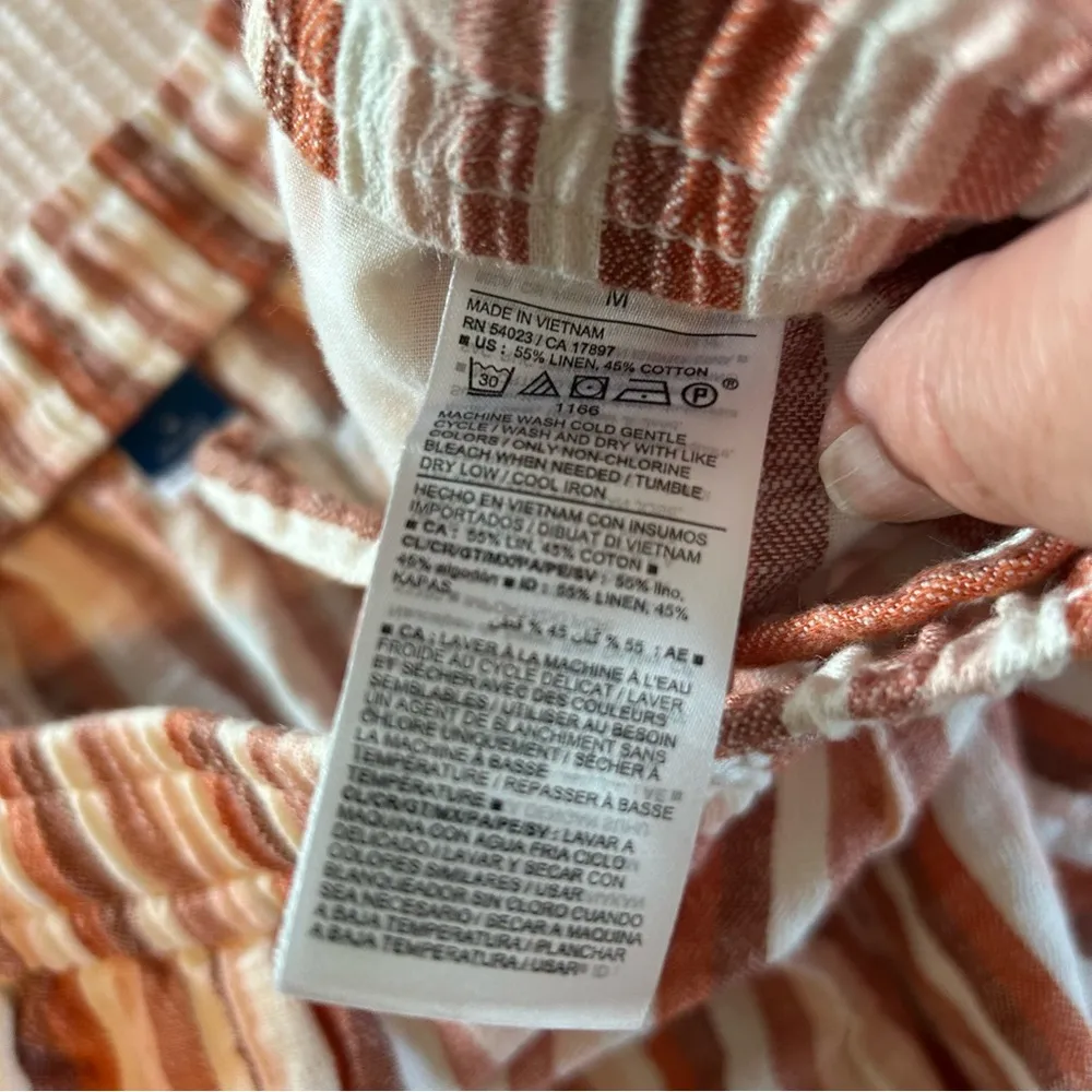 Old Navy Hi-Rise Linen Blend Drawstring Shorts. Size Medium. - Image 6