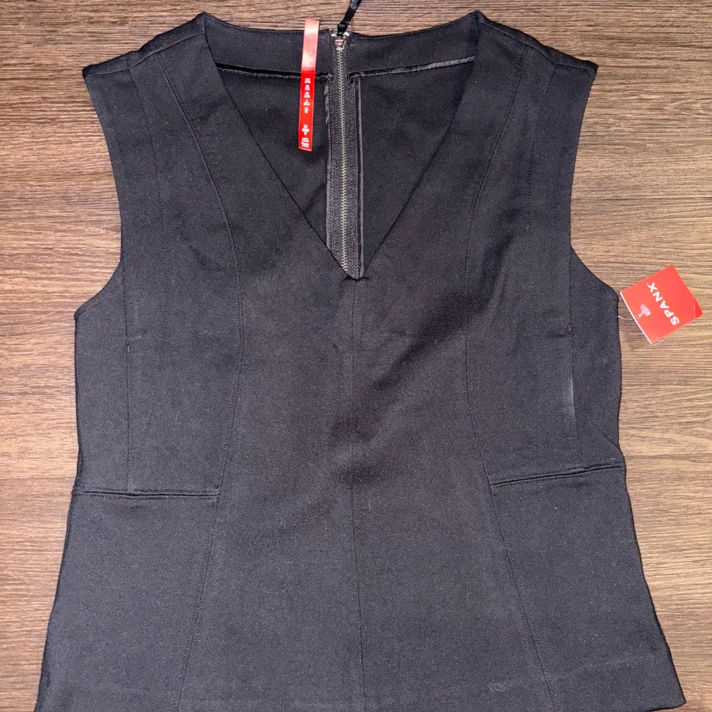 NWT SPANX The‎ Perfect Ponte V-Neck Seamed Top small - Image 10