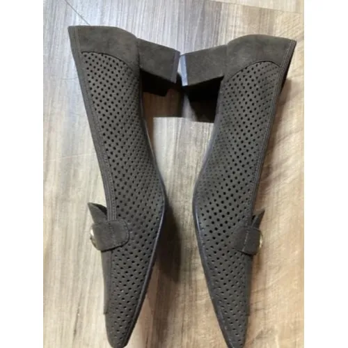 Stuart Weitzman Womens 7N Brown Perforated Suede Loafer Block Heels Pumps EUC - Image 3