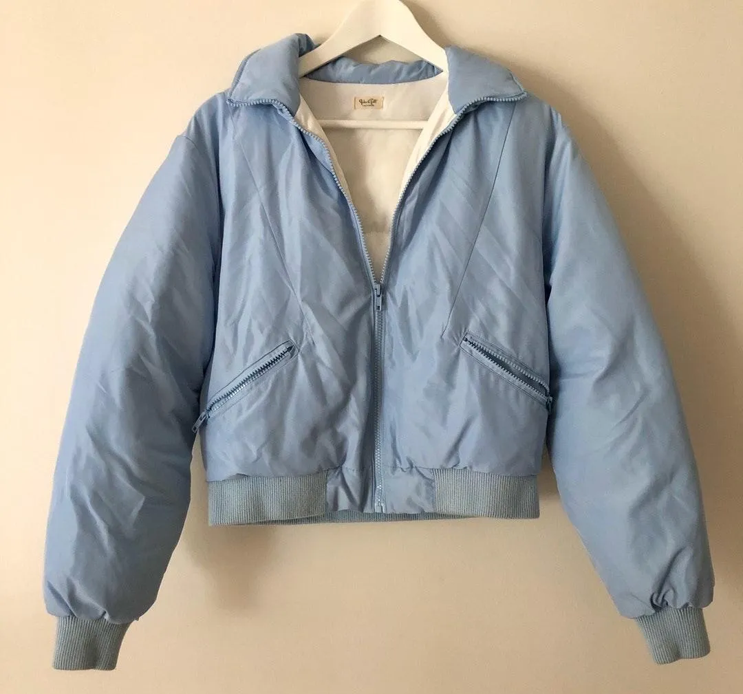 Brandy Melville Blue & White Puffer Jacket - Image 2