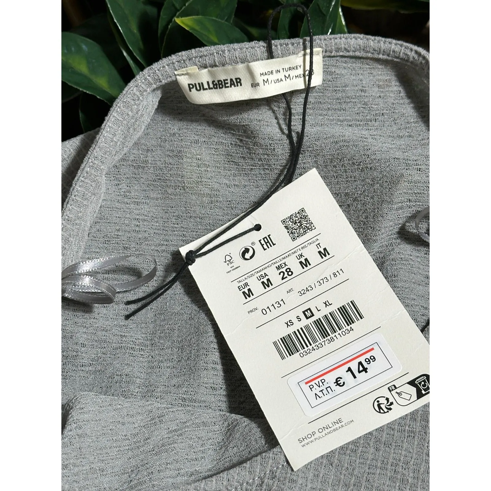 Pull & Bear Gray Semi Sheer Gray Shortsleeve Shirt Size Medium NWT - Image 3