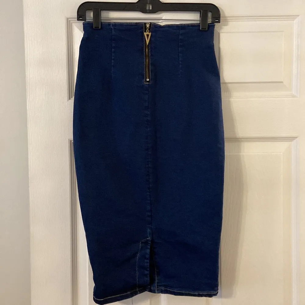 RIANA HIGH RISE ULTRA JEGGING JEANS SKIRT LENGTH 27” WAIST 26” (N6) Size undefined - Image 3