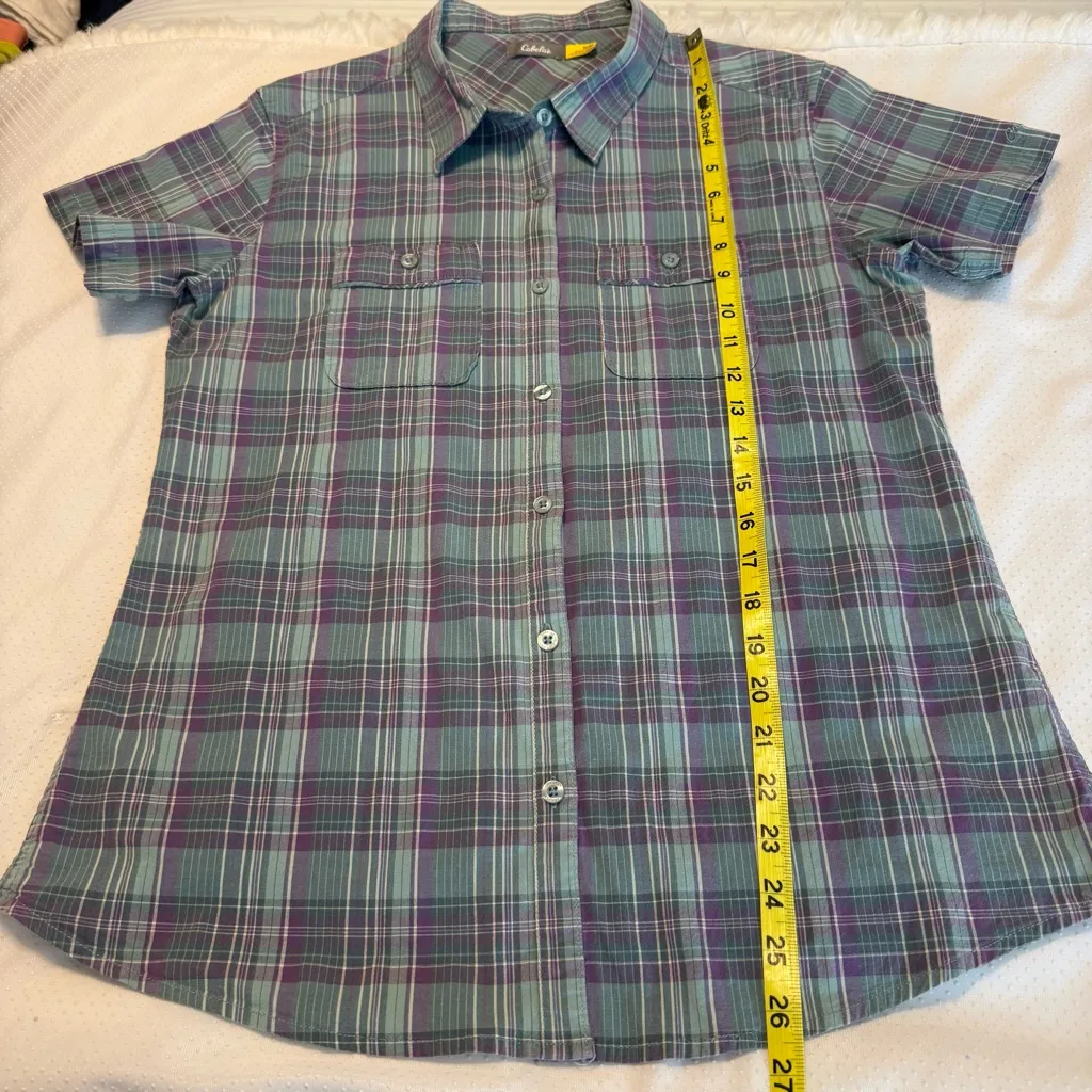 Cabela’s Plaid Short Sleeve Button Down Shirt Women’s Size Medium Lightweight - Image 8