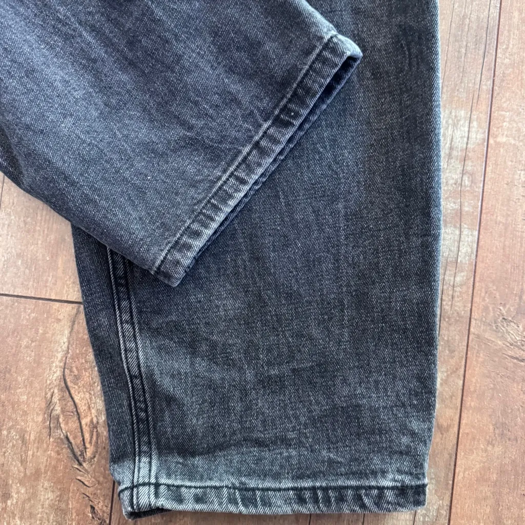 Abercrombie & Fitch High Rise Mom Jean Black Wash Size 35 - Image 6
