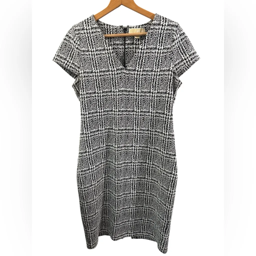 MICHAEL KORS Sheath L DRESS PLAID Black White Business career. Sm Flaw in pics Size L - Image 2