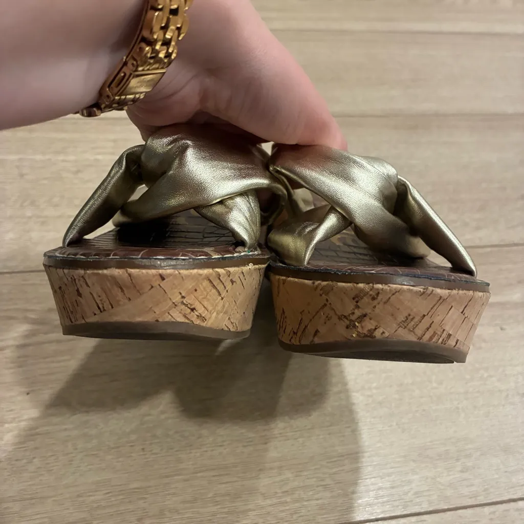 Sam Edelman Ramsey Gold Wedge Sandals Leather Slip On Cork Size 7.5 - Image 5