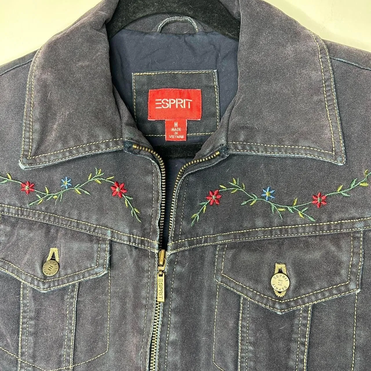 Vintage Y2K 2000s retro Dark blue denim jacket with embroidered flowers - Image 3
