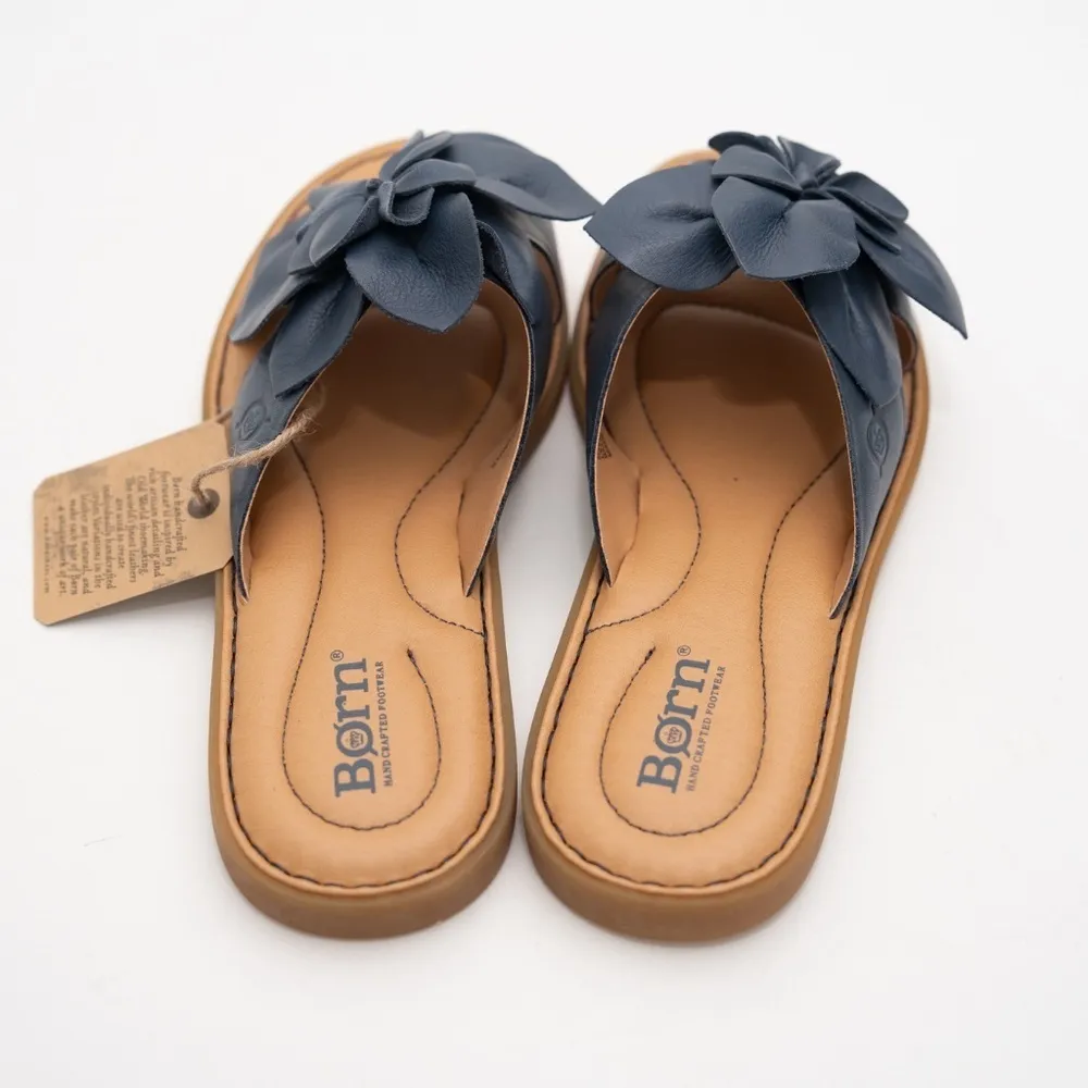 Born Azalea Leather Floral Sandal Blue Size 7 - Image 6