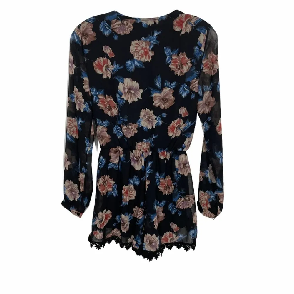 ASTR Floral Lace Trim Long Sleeve Romper Black XS - Image 13