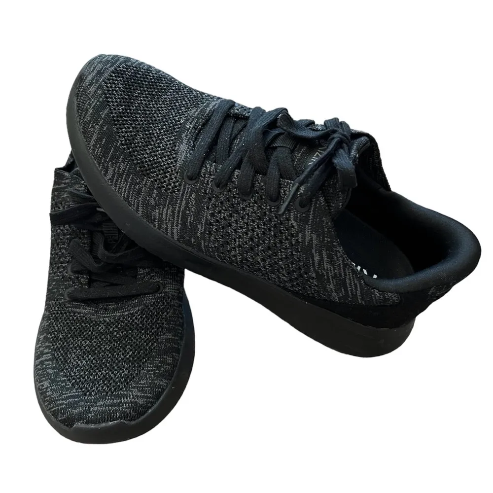 Kizik Women’s Lima Sneakers Heathered Black Size 8.5 - Image 2