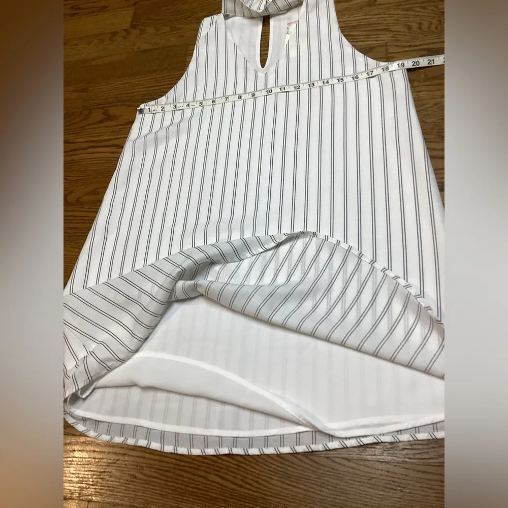 Sweet Wanderer choker collar dress.  White with denim blue stripes. Size Large - Image 10