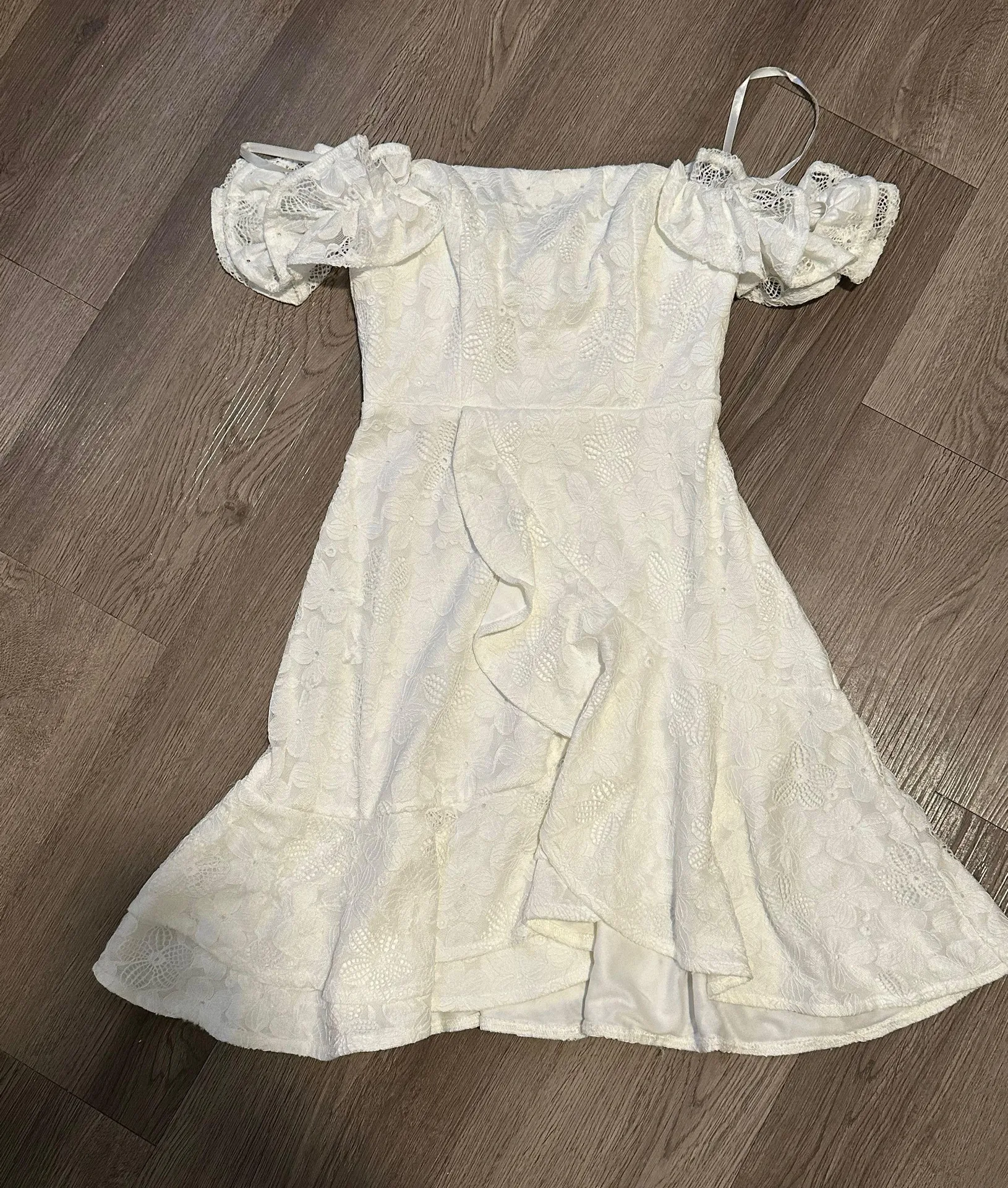 white lace dress - Image 2