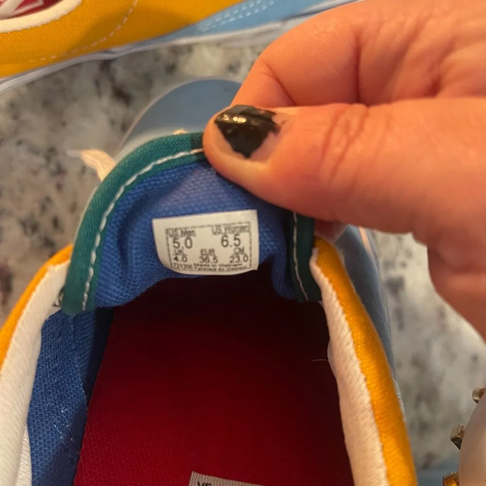 EUC Women’s  Era Colorblock Canvas Skate Shoee Multicolored Size 6.5 Rare - Image 7