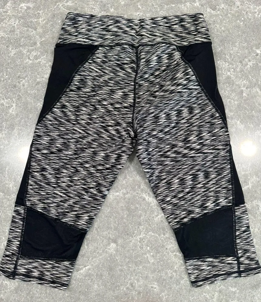 Calvin Klein Performance Women's Space-Dyed High Waist Cropped Leggings medium - Image 2