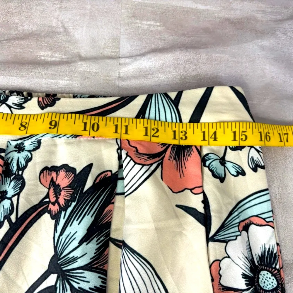 TOV Los Angeles Women’s Sz 44 (US 16 - Image 4