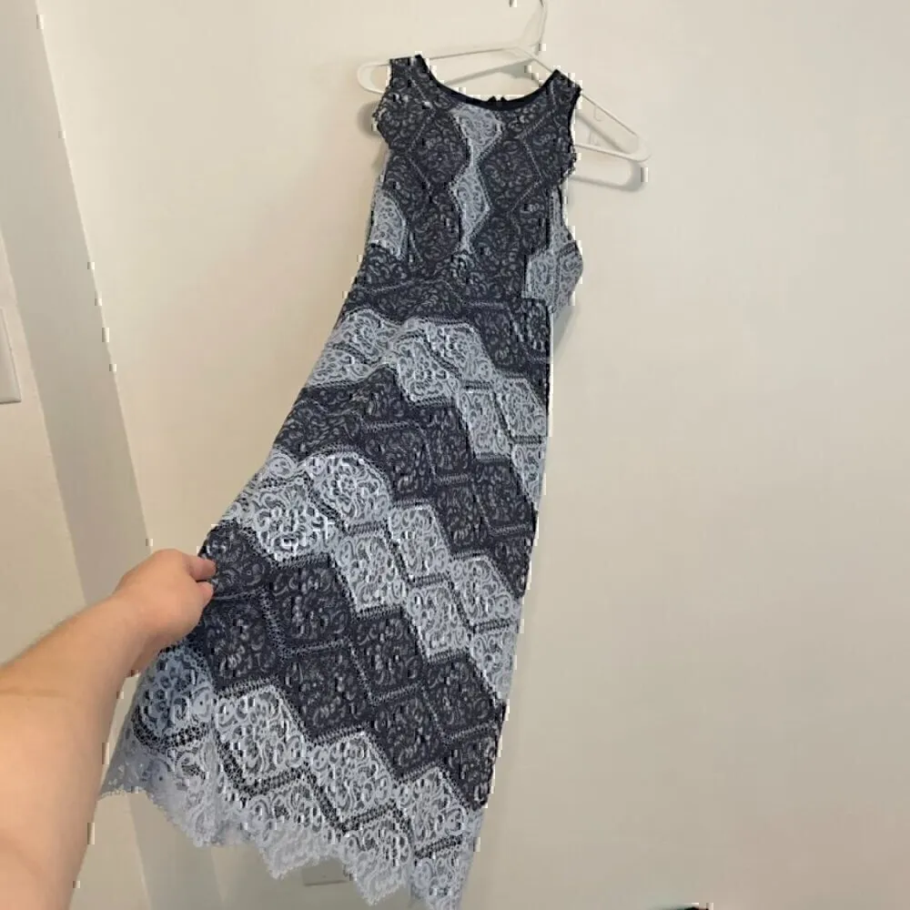 ERIN FETHERSTON ANTHROPOLOGIE Meredith Sheath Dress Blue Navy Lace Party Midi 4 - Image 7