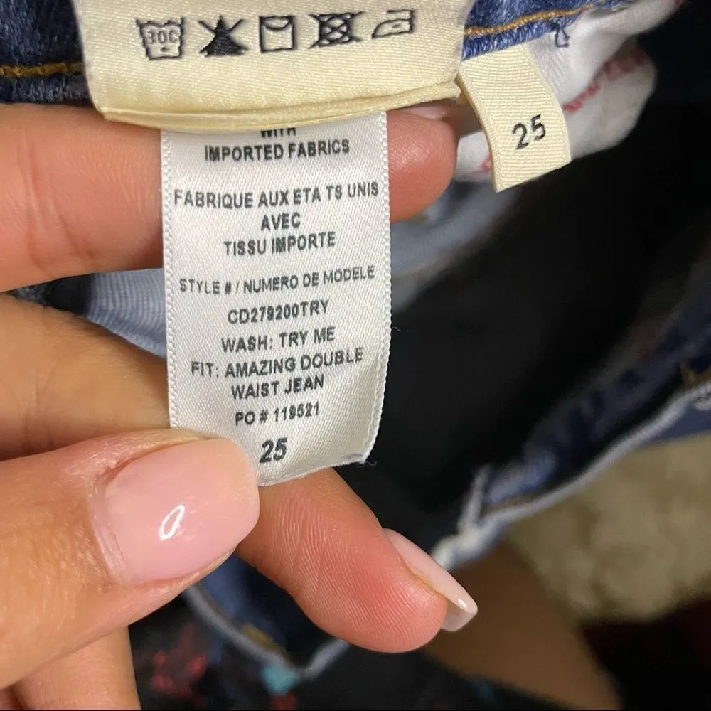 Alice + Olivia Amazing Double Waist Straight Leg Jeans in Watch Me-  Size 25 - Image 8