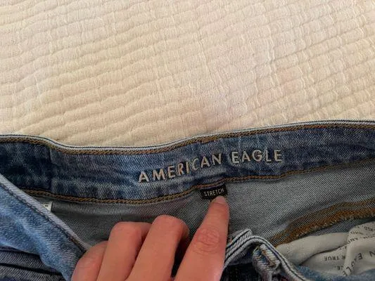 American Eagle Mom Jens - Image 7