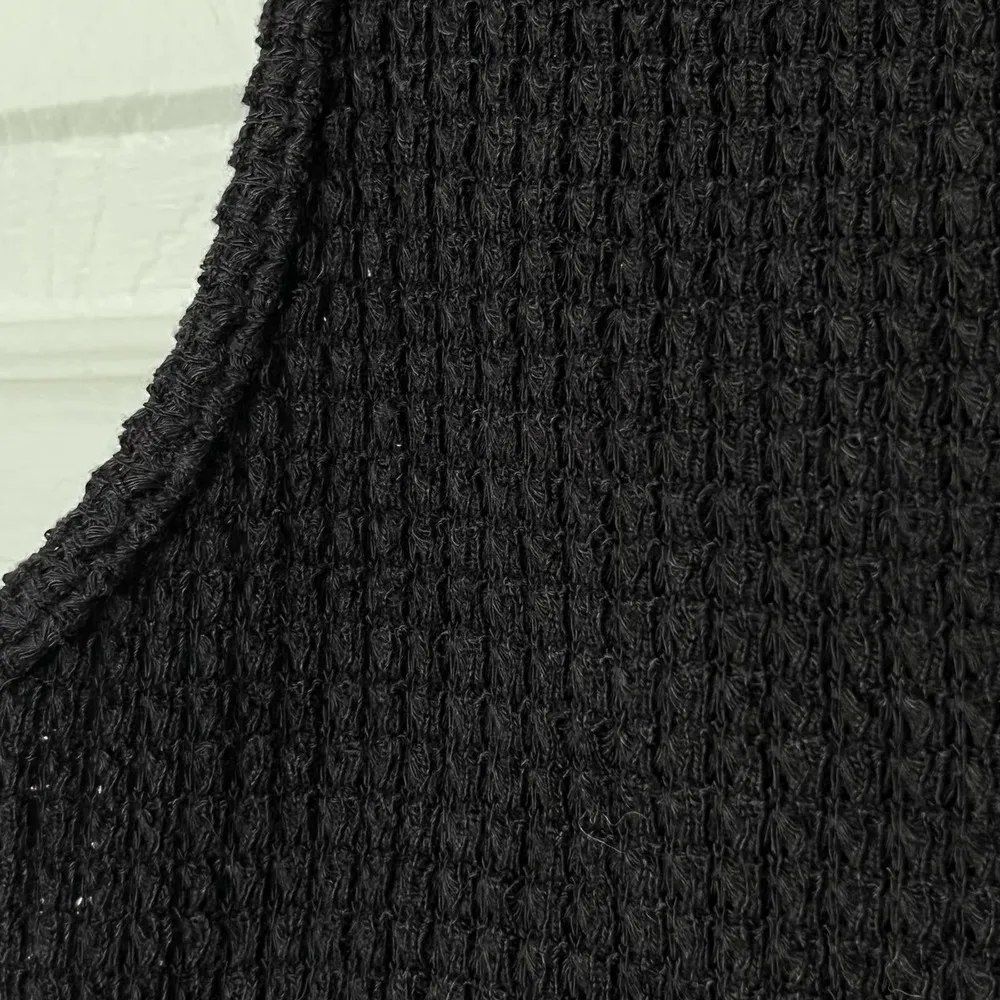 Back Zip Sleeveless Waffle-Knit Crop Top - Size UNKNOWN - Image 2