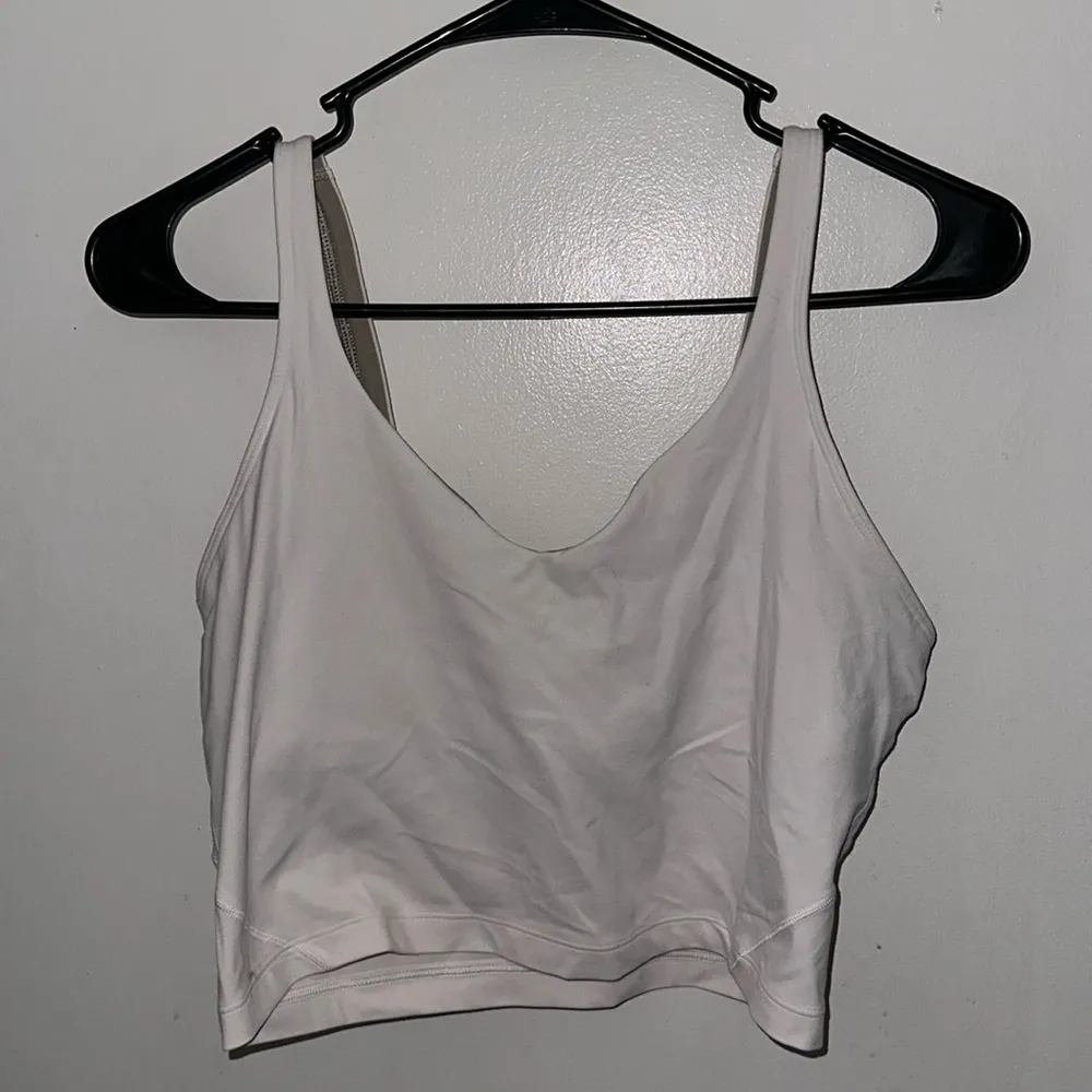 Lululemon White Align Crop Tank in Size 10 - Image 7