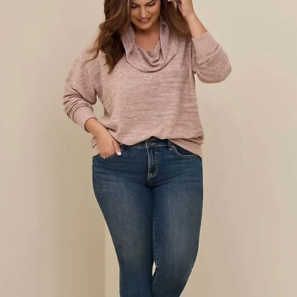 Torrid‎ 3X Turtleneck Sweater. Excellent Condition.  Super Comfy and Flattering. - Image 2